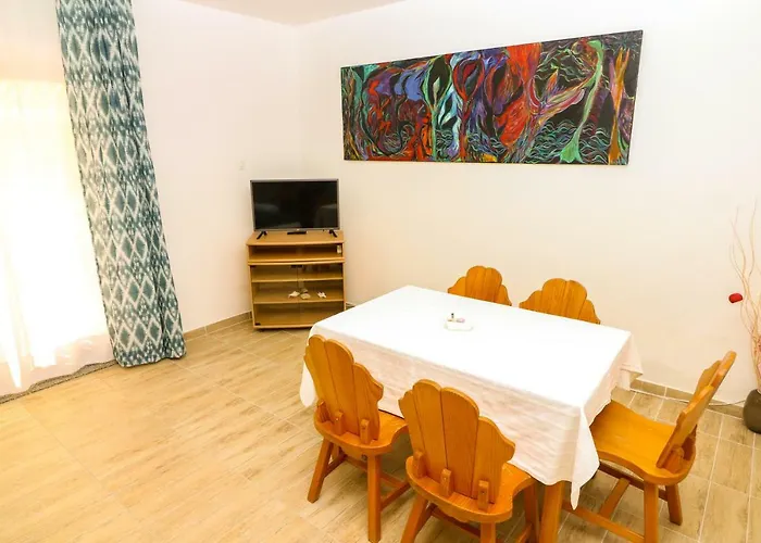 Apartments Reljic With Terrace