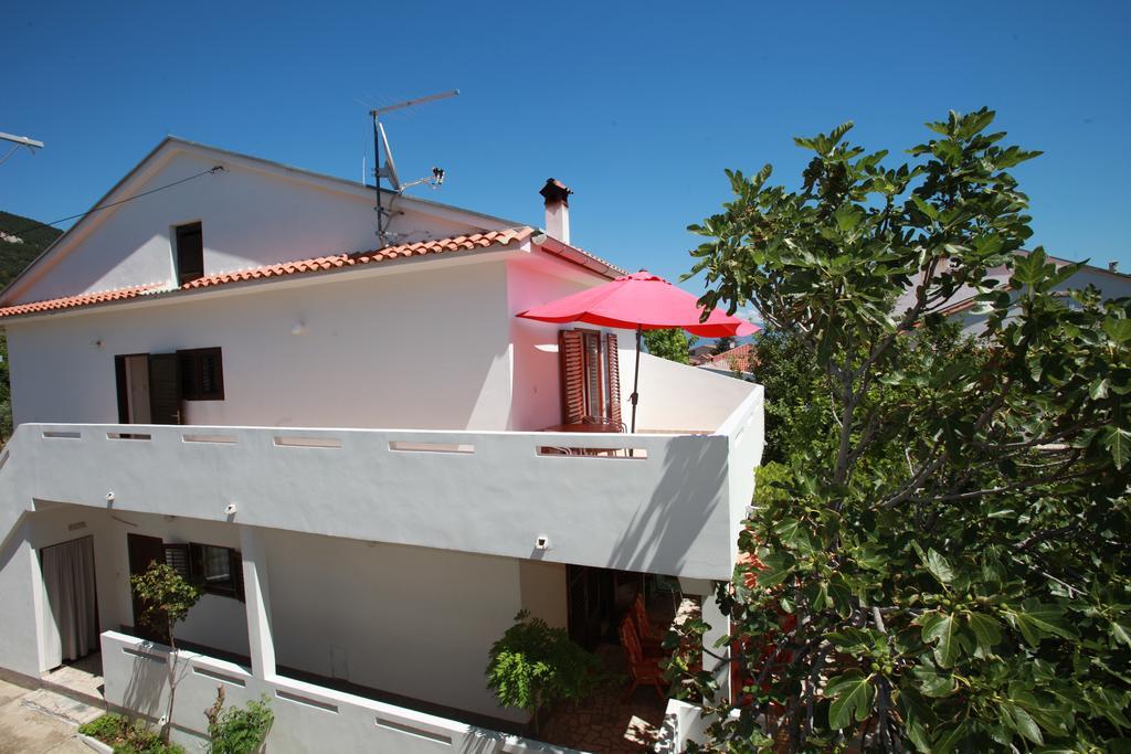 Appartement Reljic With Terrace Baška