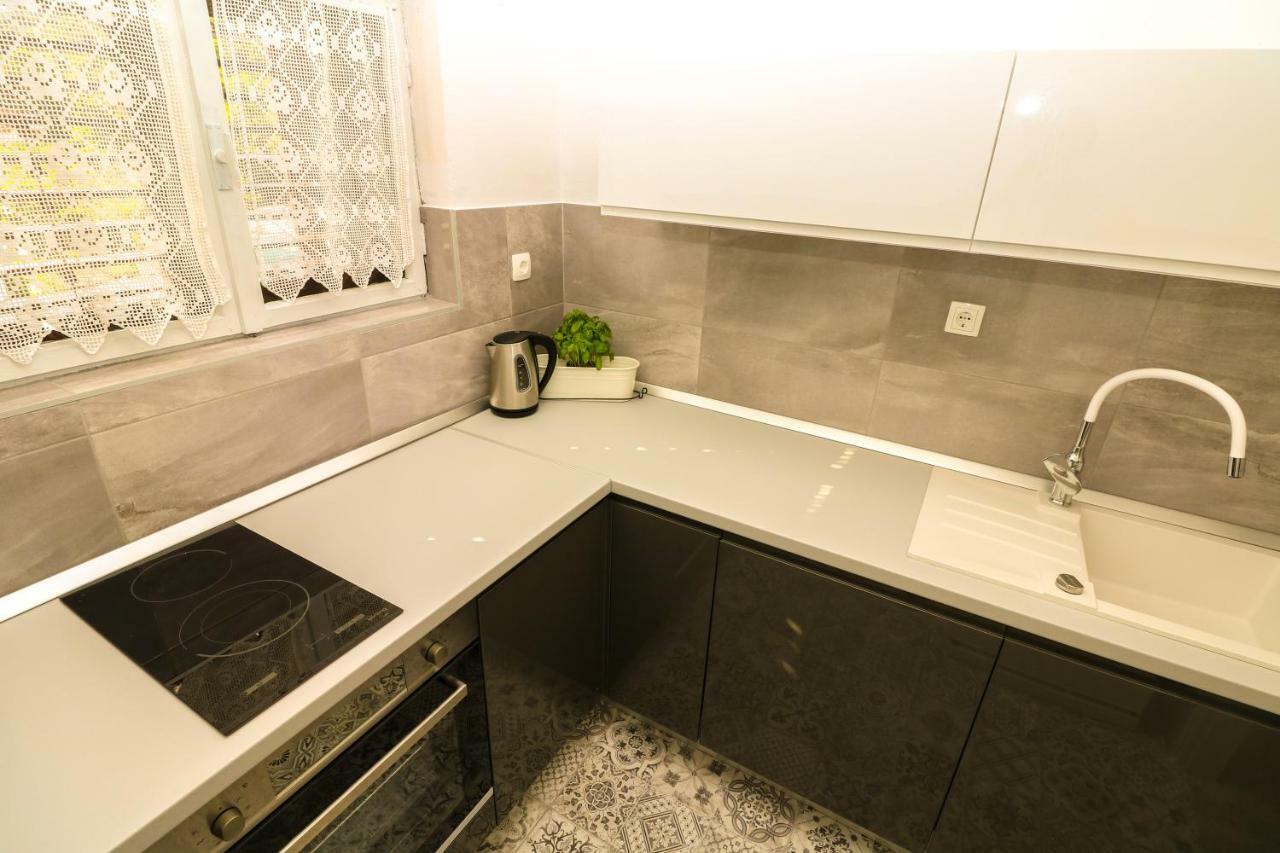 Reljic With Terrace Appartement *